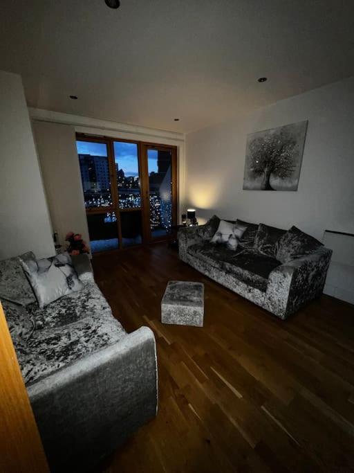 Leeds Clarence Dock 2 Bedroom Apt ภายนอก รูปภาพ