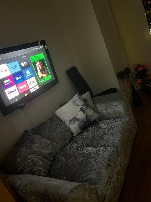 Leeds Clarence Dock 2 Bedroom Apt ภายนอก รูปภาพ