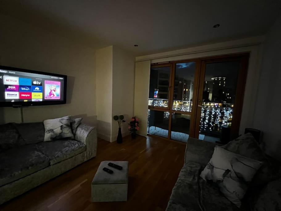 Leeds Clarence Dock 2 Bedroom Apt ภายนอก รูปภาพ