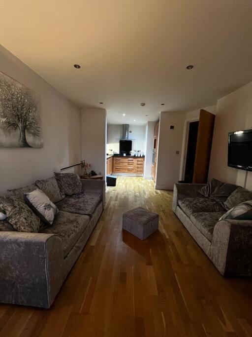 Leeds Clarence Dock 2 Bedroom Apt ภายนอก รูปภาพ