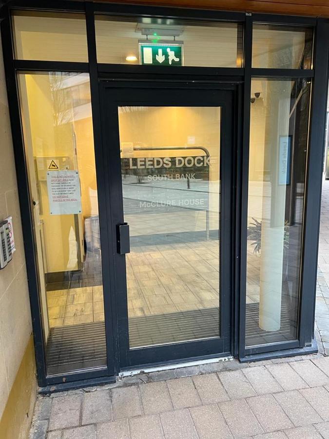Leeds Clarence Dock 2 Bedroom Apt ภายนอก รูปภาพ